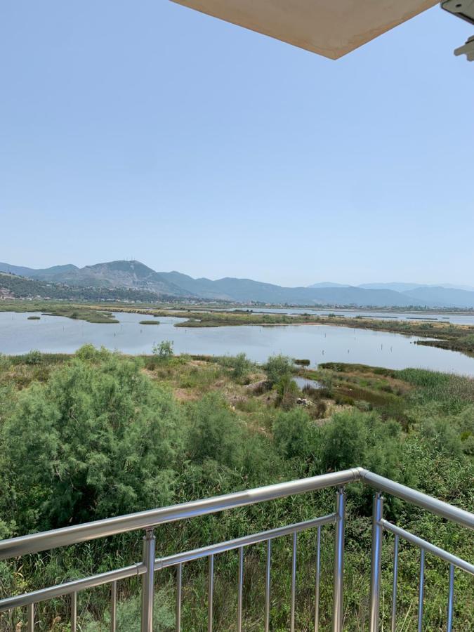Hotel Sunny Breeze Shëngjin Extérieur photo
